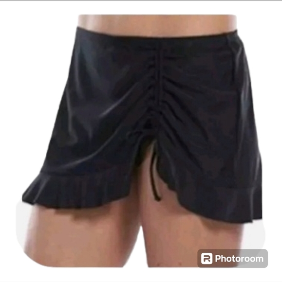 Croft And Barrow 14 ruffle hem ruched side swim skirt - Picture 1 of 5